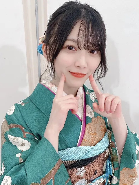森田 ひかる｜→2023（2023-01-04）｜2枚目