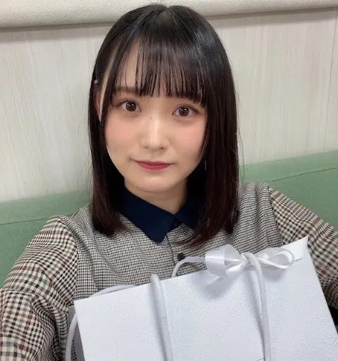 増本 綺良｜こんにちは（2023-01-18）｜2枚目
