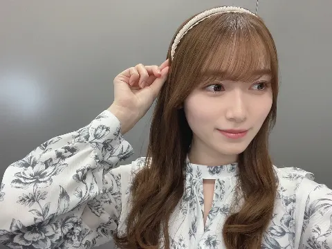 守屋 麗奈｜いちご（2023-03-02）｜4枚目