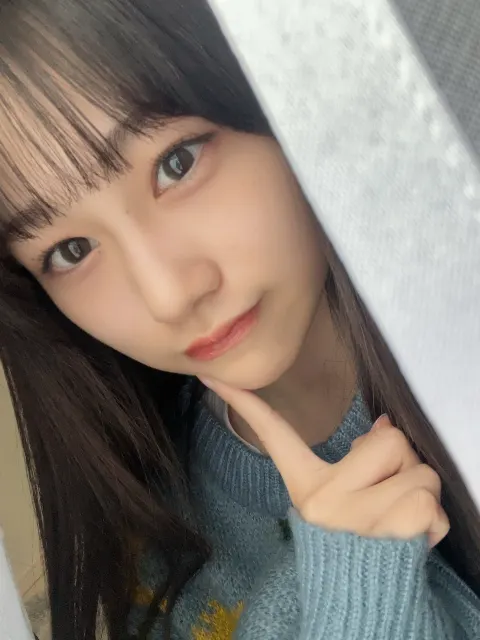 向井 純葉｜最近、お花と縁がある気がする。（2023-04-27）｜3枚目