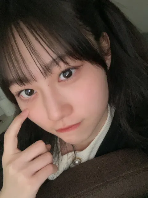 向井 純葉｜最近の趣味はネットショッピングで毎日お洋服見てるんだー。お洋…（2023-05-19）｜2枚目