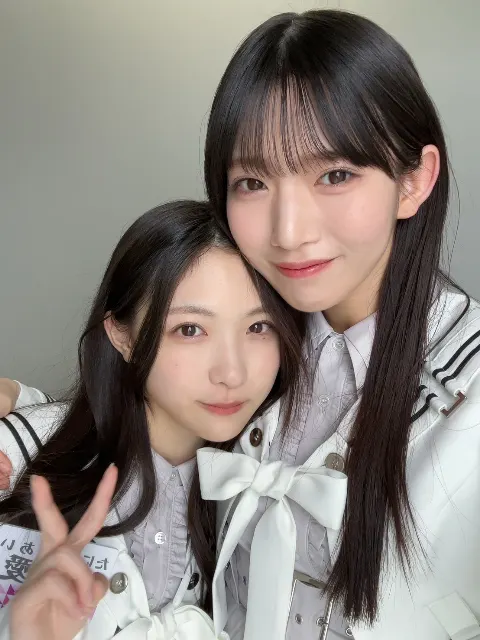村山 美羽｜電車で車両に私しかいなくて、ついに違う世界に来てしまったか と思った（2023-06-12）｜2枚目