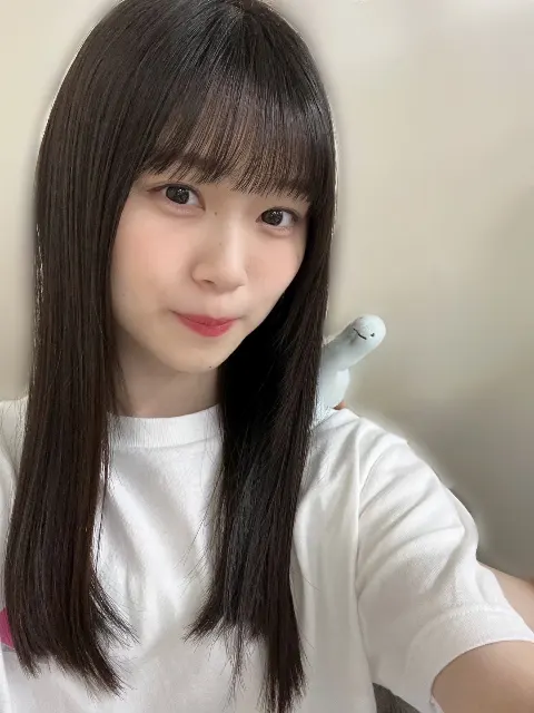 山下 瞳月｜外を散歩するには傘が必要な時期 外を歩く時はなるべく外の音を…（2023-06-13）