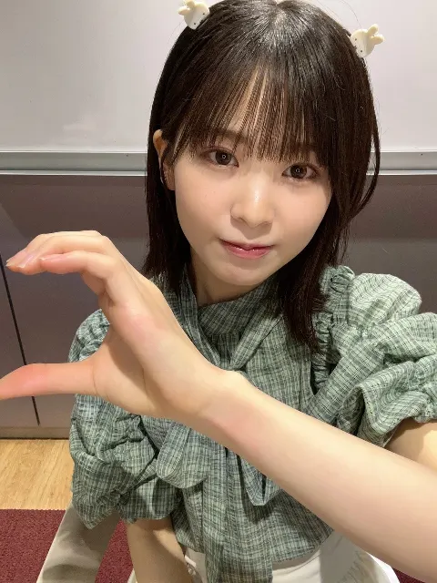 遠藤 理子｜髪少し切っちゃったよ🫣🤏　　　遠藤理子だよ。（2023-08-09）