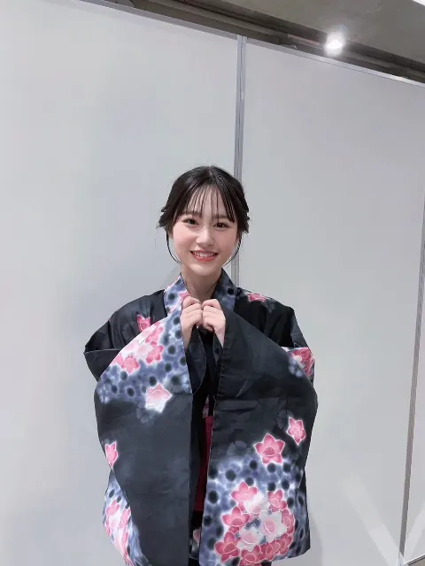 向井 純葉｜最近はお昼寝が好き！よく寝る子は大きく育つって言うよね〜！いとはどのくらいまで育つかな。向井純葉（2023-08-15）｜3枚目