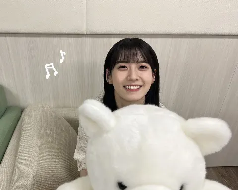 石森 璃花｜イントロ、17                          石森璃花（2023-08-30）