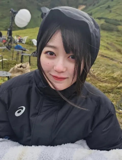 幸阪 茉里乃｜7thシングル🕊️🍂（2023-10-18）｜3枚目