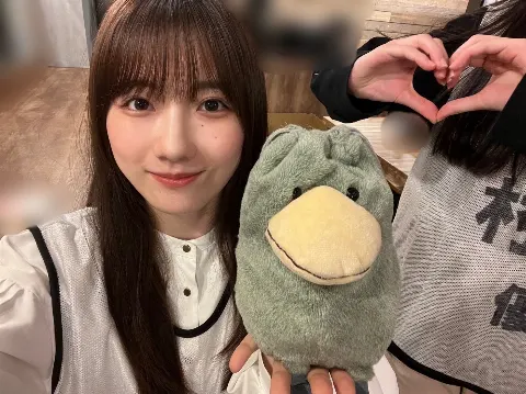 小田倉 麗奈｜ハシビロコウだよ（2023-11-01）｜4枚目