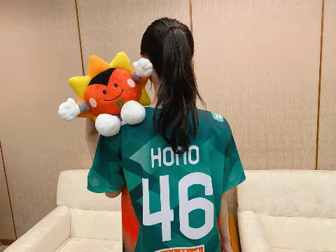田村 保乃｜サーブ（2023-11-12）｜3枚目