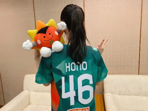 田村 保乃｜サーブ（2023-11-12）｜4枚目