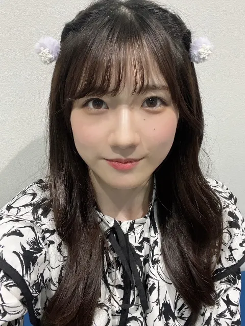 小田倉 麗奈｜距離が近くなる季節（2023-11-20）｜2枚目