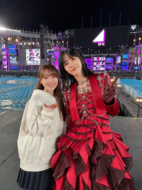 守屋 麗奈｜澄んだ夜空に打ち上げ花火が眩しくて心もおどりました（2023-11-28）｜6枚目