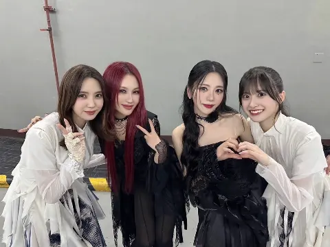 村井 優｜TikTok_collaboration_🖤🤍（2023-12-16）