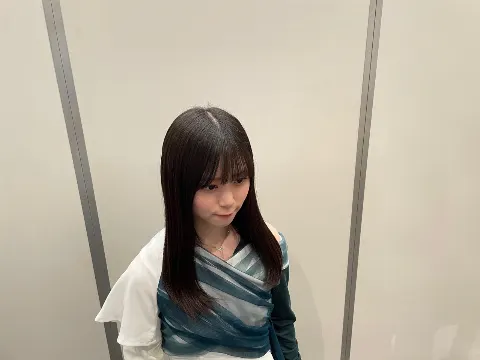 山下 瞳月｜こんばんは（2023-12-22）｜3枚目