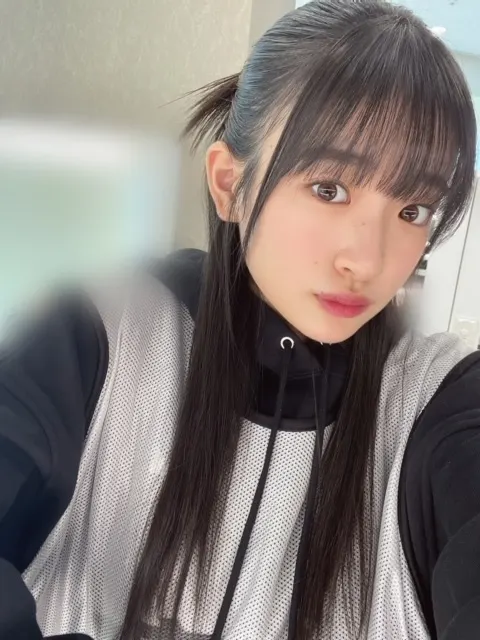 小島 凪紗｜新参者（2023-12-24）｜10枚目