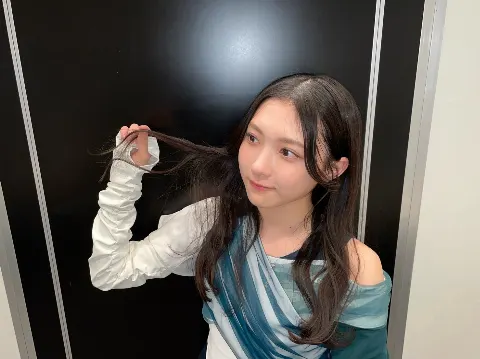 谷口 愛季｜43度目の愛季だよ〜〜🦥🎁🎄（2023-12-25）｜6枚目