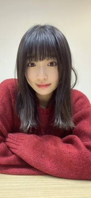 小島 凪紗｜クリスマス2023🎄（2023-12-27）｜4枚目