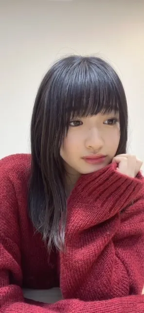 小島 凪紗｜クリスマス2023🎄（2023-12-27）｜5枚目