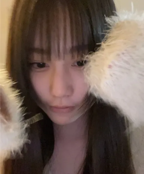向井 純葉｜②⓪②③☺︎︎︎︎（2023-12-31）｜2枚目