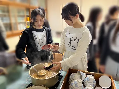 遠藤 理子｜2023（2023-12-31）｜2枚目