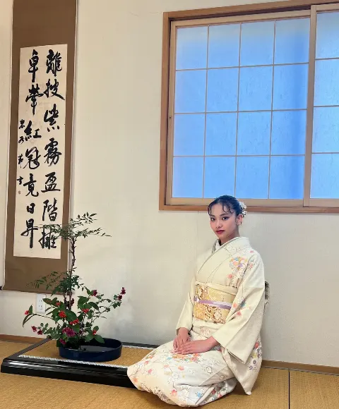 遠藤 光莉｜#101 2024年（2024-01-04）｜5枚目