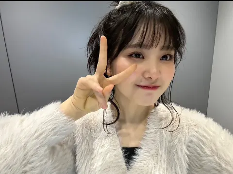 遠藤 理子｜✌️（2024-02-25）｜3枚目