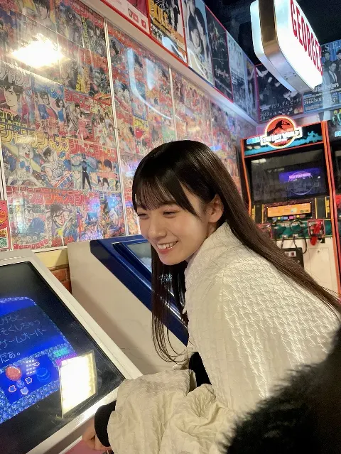 石森 璃花｜色色、66（2024-03-01）｜8枚目