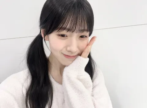 石森 璃花｜微笑、74（2024-04-12）｜6枚目