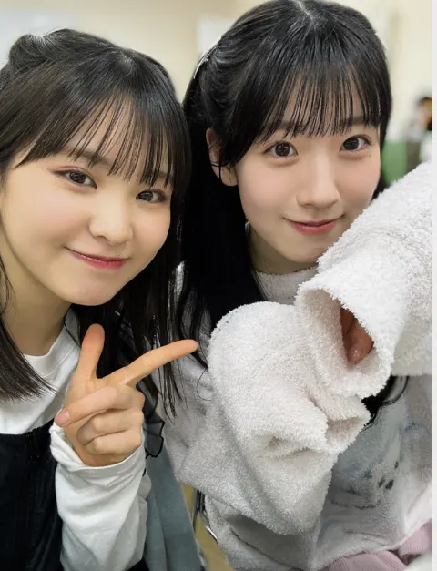 遠藤 理子｜✌️（2024-04-13）｜7枚目