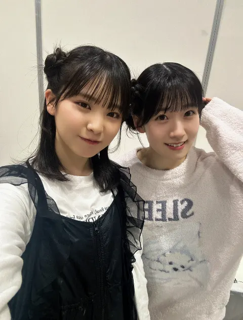 遠藤 理子｜✌️（2024-04-13）｜8枚目