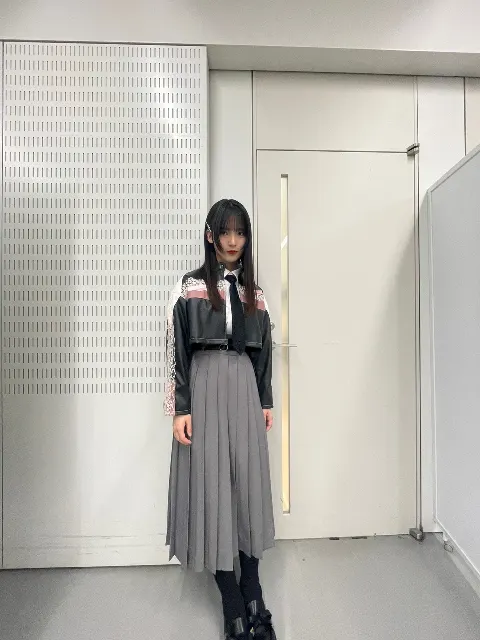 中嶋 優月｜走るポーズで眠るユーヅ（2024-04-20）｜9枚目