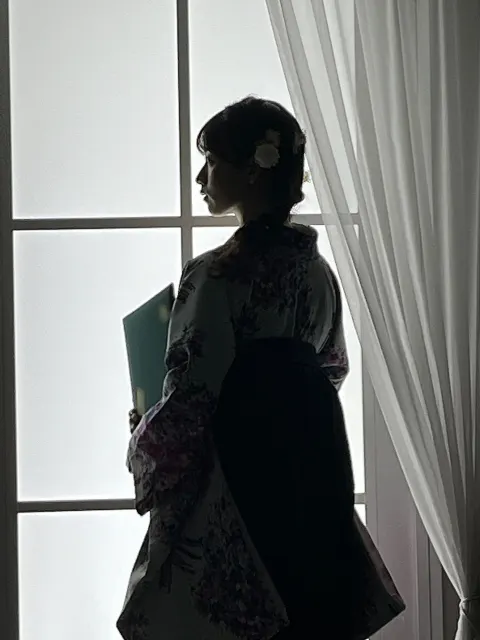 石森 璃花｜バス越しに目が合った小さい子の笑顔とか薄暗い空に光ってる街の…（2024-04-26）｜7枚目