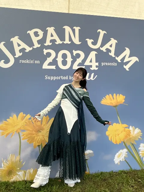 石森 璃花｜大切な何かが近くなると毎日鼓動が強く感じるのはきっといい意味…（2024-04-28）｜2枚目