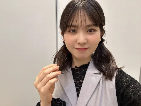 遠藤 理子｜✌️（2024-04-29）｜13枚目