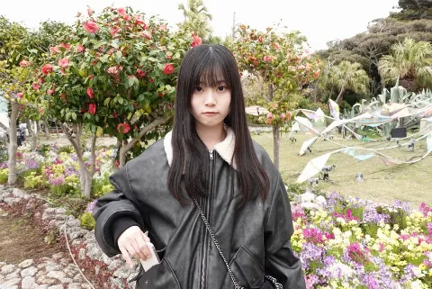 山下 瞳月｜こんばんは（2024-04-30）｜2枚目