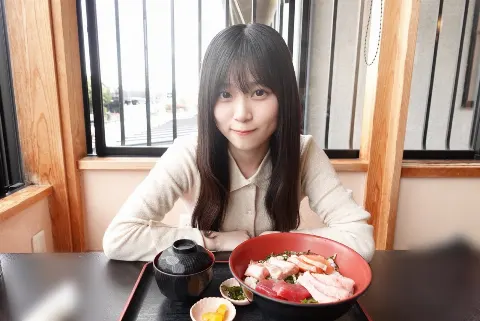 山下 瞳月｜こんばんは（2024-04-30）｜6枚目