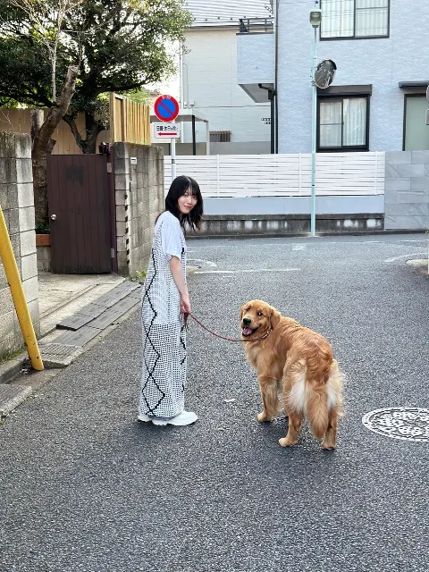 森田 ひかる｜文章を読んでる途中に違うことを考え始めてまた同じ行を読み返す時ありますよね（2024-08-19）｜2枚目