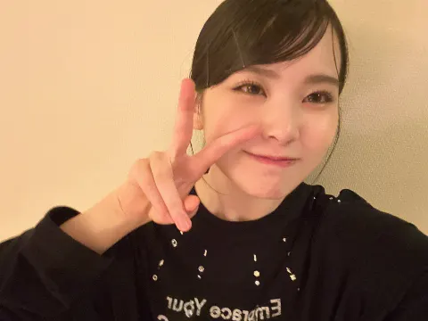 遠藤 理子｜✌️（2024-10-10）｜6枚目