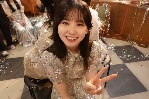 遠藤 理子｜✌️（2024-10-22）｜2枚目