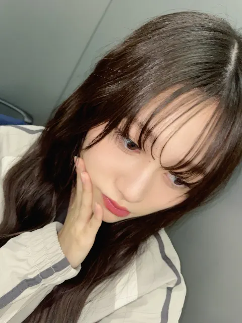 向井 純葉｜帰り道に美味しそうなお店がたくさんあったけど家に帰って絶対にキャベツが食べたくて寄り道我慢した。（2024-11-05）｜6枚目