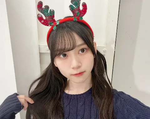 山下 瞳月｜🎄🩶（2024-12-25）｜4枚目