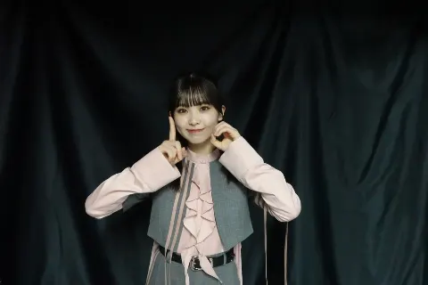 遠藤 理子｜✌️（2024-12-30）｜3枚目