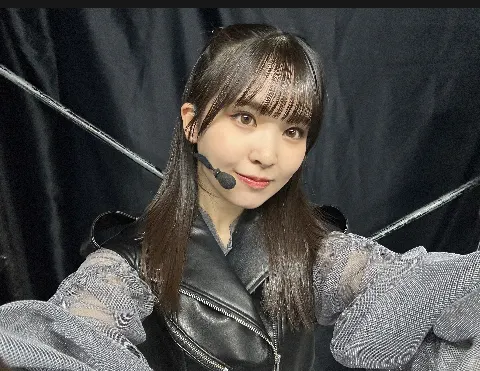 遠藤 理子｜✌️（2024-12-30）｜4枚目