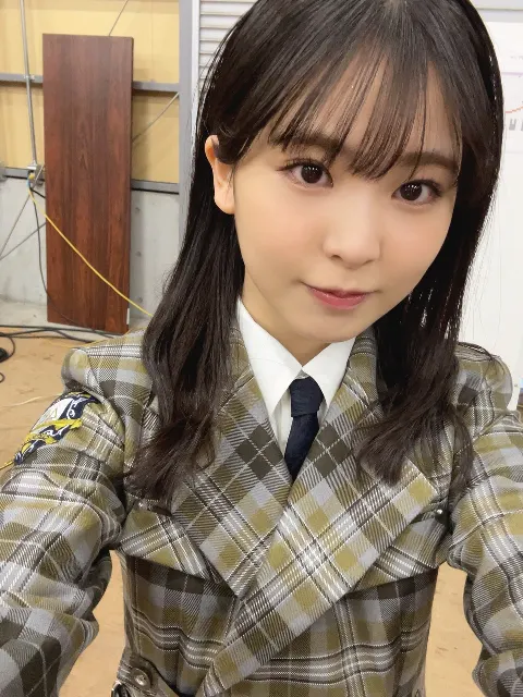 遠藤 理子｜✌️（2025-02-06）｜4枚目