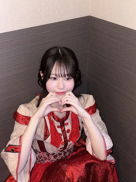 向井 純葉｜最近はとくにかくしゅわしゅわしたお菓子が好きです（2025-03-01）｜2枚目