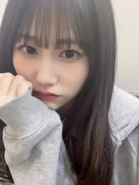 向井 純葉｜起きて10分で電車に乗ると反対の電車に乗ってしまうのはありがちなことですよね（2025-03-12）｜7枚目