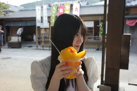 山下 瞳月｜こんばんは（2025-10-12）｜2枚目