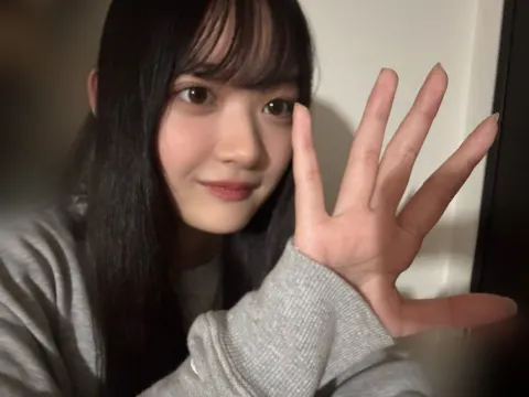 目黒 陽色｜手が小さい❔目黒陽色（2025-10-13）｜2枚目
