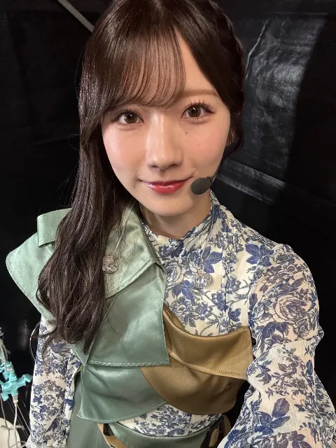 小田倉 麗奈｜2025（2025-12-28）｜8枚目