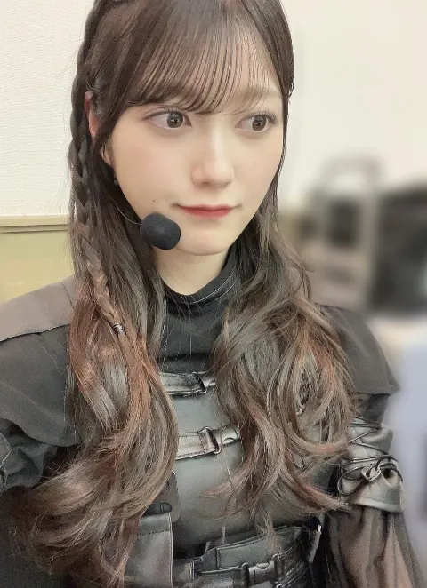 幸阪 茉里乃｜2025🐍（2025-12-31）｜3枚目